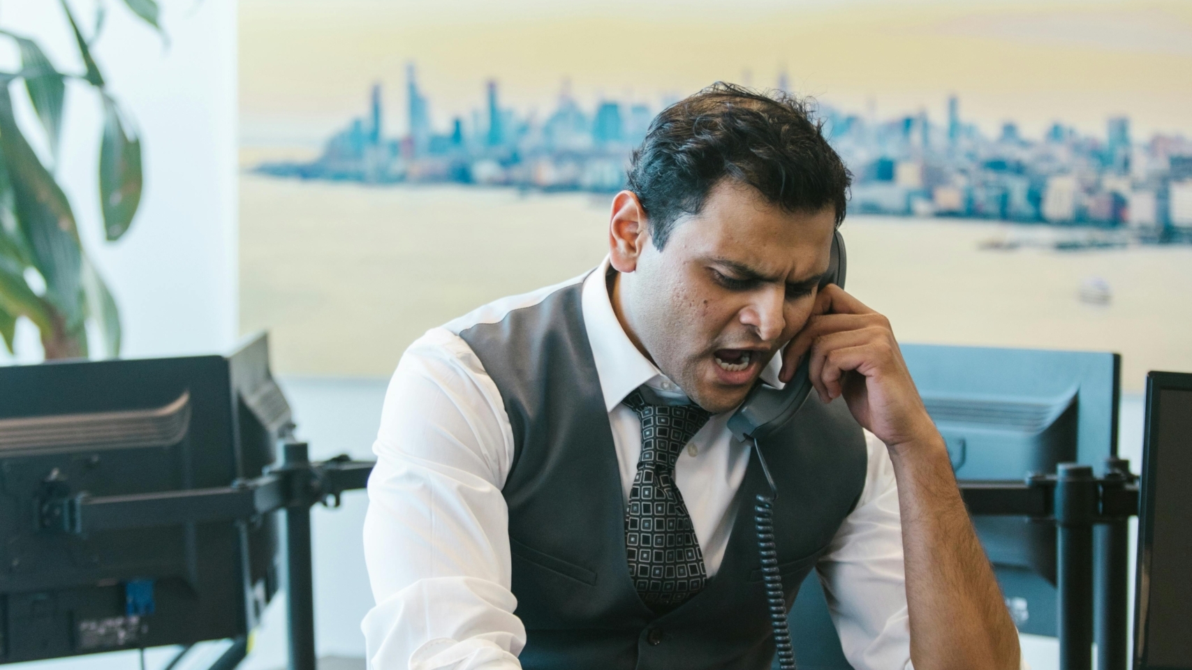 Mobbing w pracy – co robić? Jak się bronić przed toksycznym środowiskiem pracy