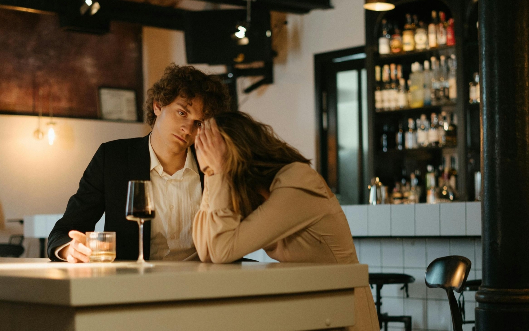 Depresja partnera: jak rozpoznać objawy, skutecznie wspierać i nie zatracić siebie